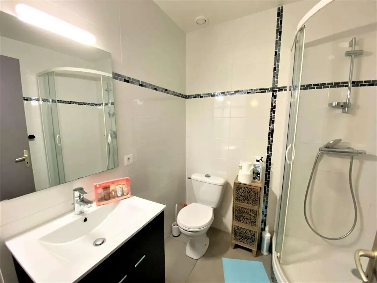 Apartamento Appartement 3* Renove, 1 Chambre, Wifi, A 200M Plage De Tregastel, Centre, Velos Electriques Offerts - Fr-1-368-229